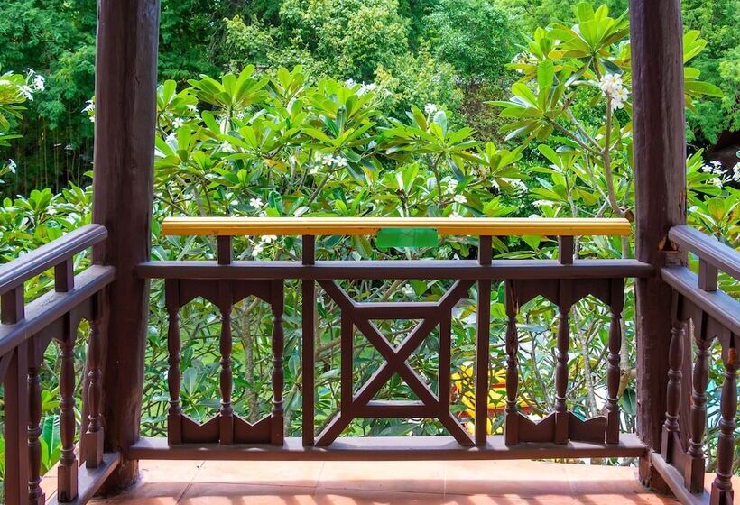 هتل Phuwanalee Resort