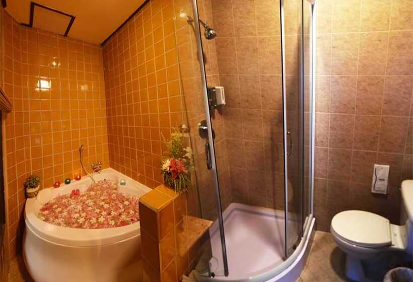 هتل Phuwanalee Resort