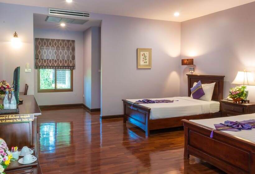 هتل Phuwanalee Resort