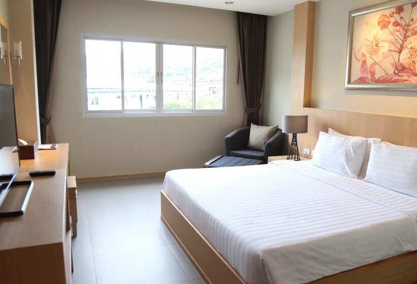 هتل Pp Charlie Beach Resort  Sha Plus