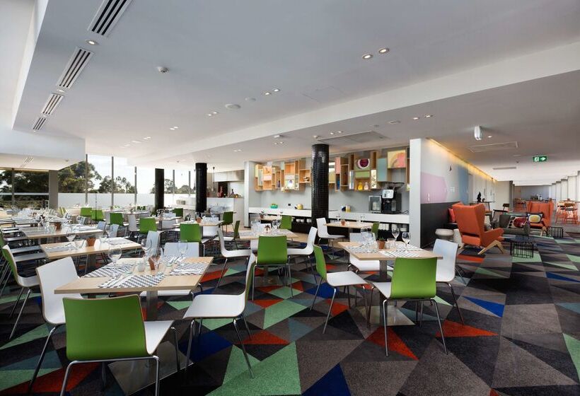فندق Atura Dandenong