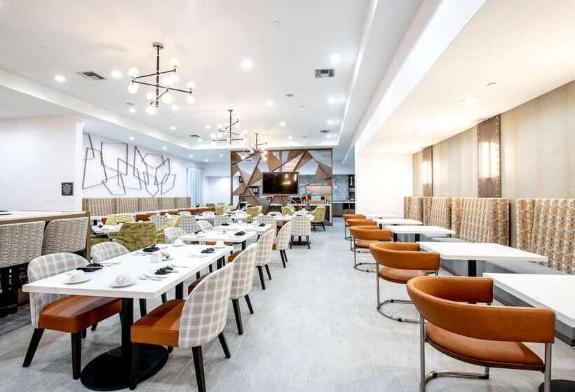 בית מלון כפרי Doubletree By Hilton Sulphur Lake Charles