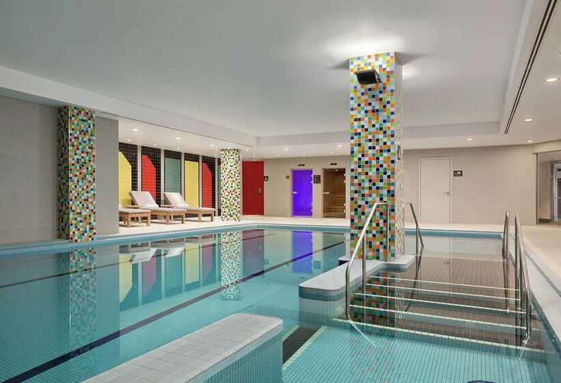 هتل Hilton London Wembley