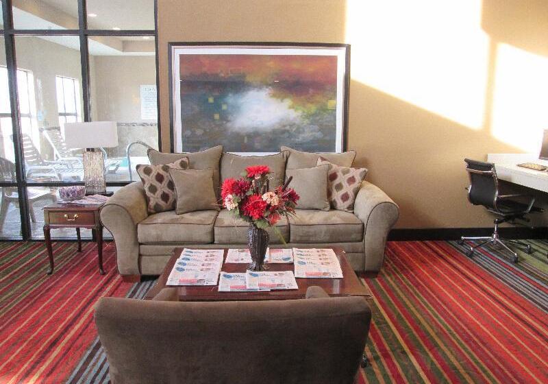 בית מלון כפרי Holiday Inn Express Cloverdale   Greencastle, An Ihg