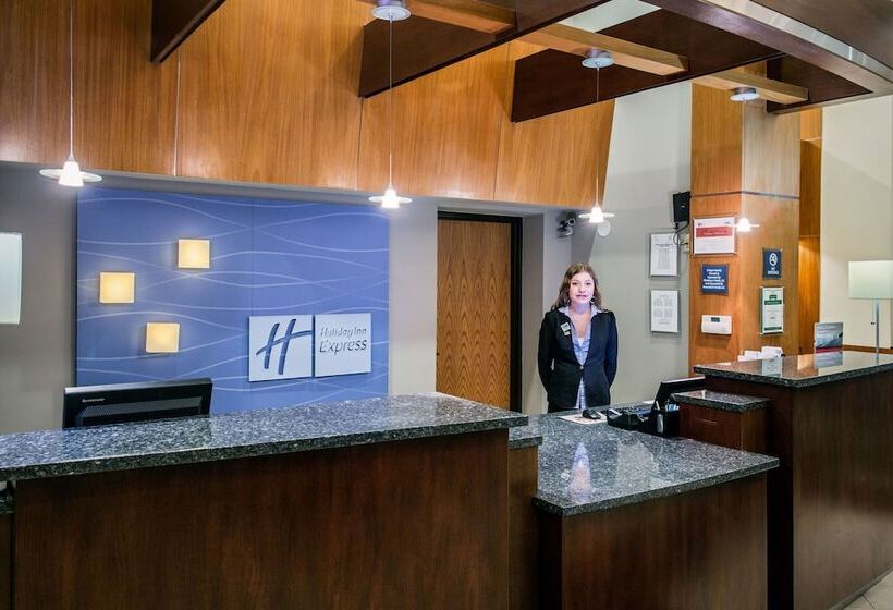 Отель Holiday Inn Express Schaumburg Rolling Meadows, An Ihg