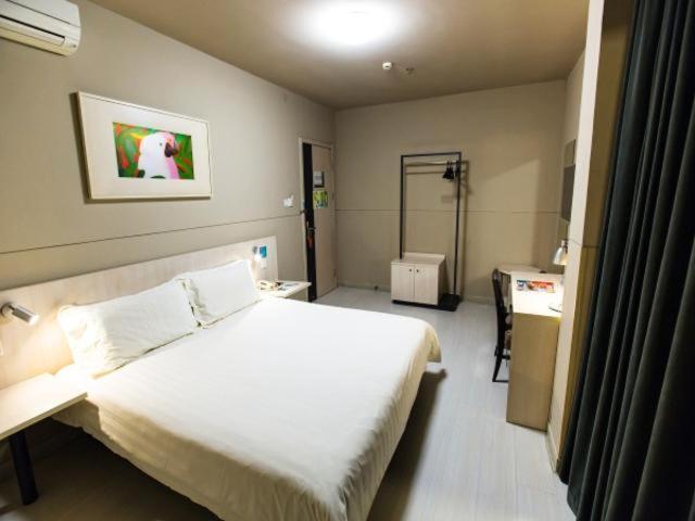 호텔 Jinjiang Inn Shanghai North Industrial Area