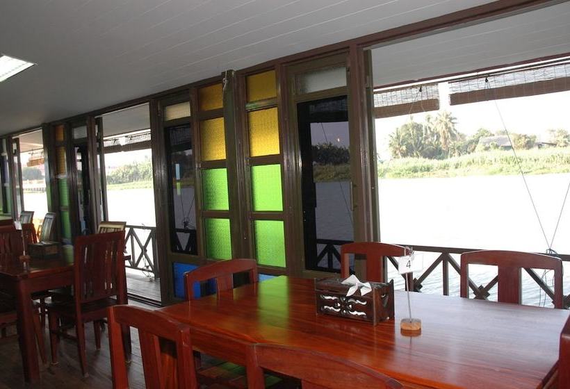 Hotel Momchailai River Retreat