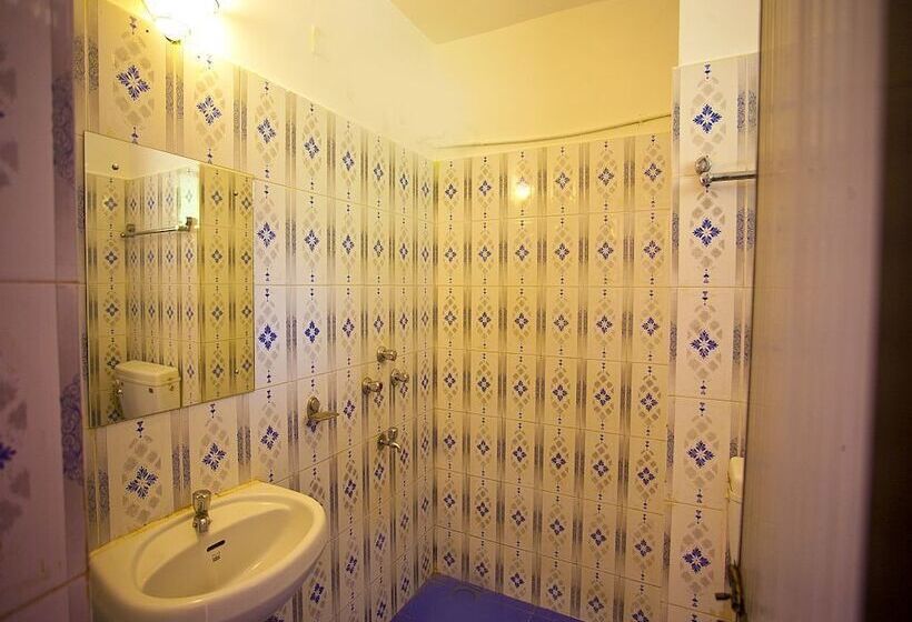 هتل New Image Inn