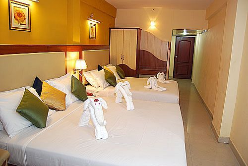 Hotel Ponmari Residency