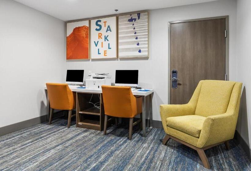 فندق Holiday Inn Express & Suites Starkville By Ihg