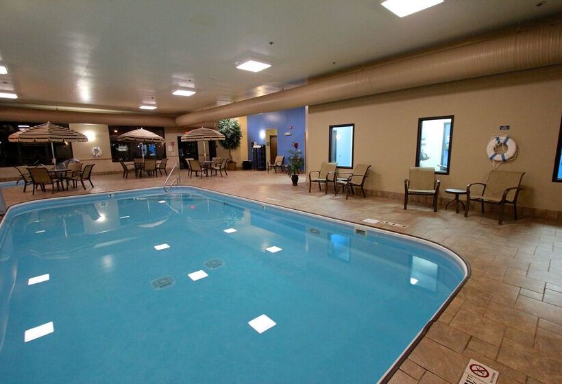호텔 Baymont Inn & Suites By Wyndham Findlay
