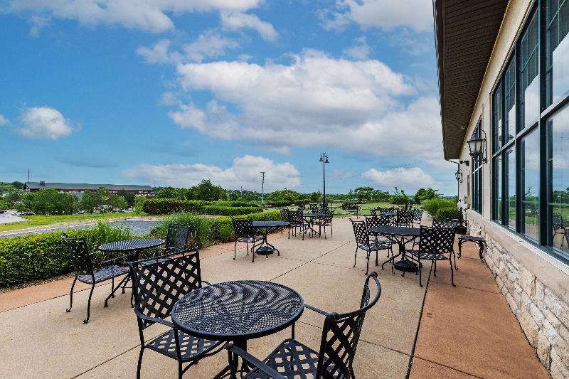 فندق Holiday Inn Express & Suites Tulsa S Broken Arrow Hwy 51 By Ihg