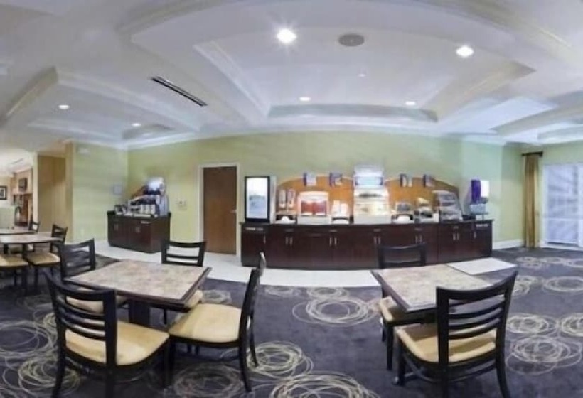 ホテル Holiday Inn Express Pembroke, An Ihg