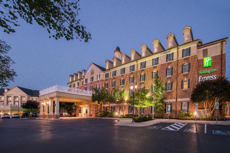 هتل Holiday Inn Express State College At Williamsburg Square, An Ihg