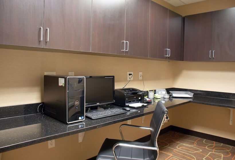 فندق Holiday Inn Express Tulsa South Bixby, An Ihg