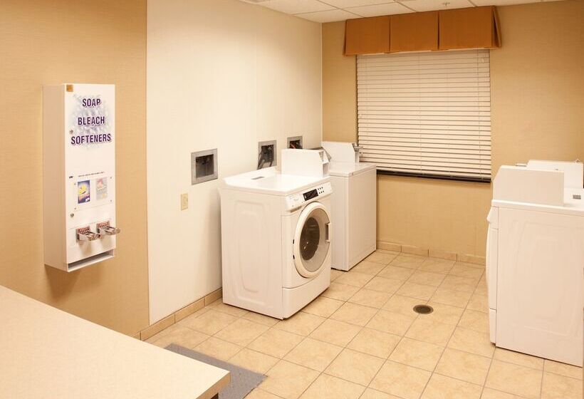 فندق Holiday Inn Express Tulsa South Bixby, An Ihg