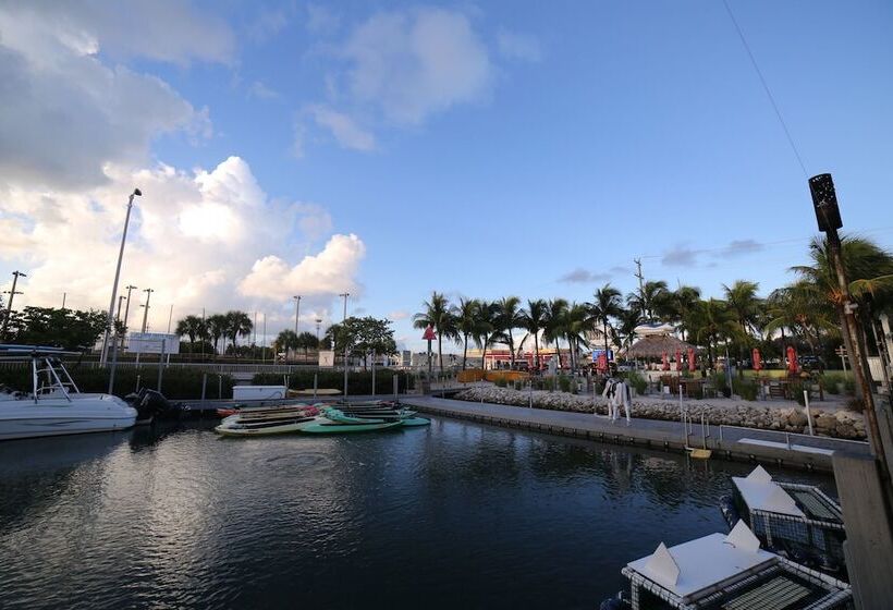 فندق Ibis Bay Resort