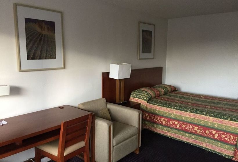 Отель Knights Inn Grand Junction