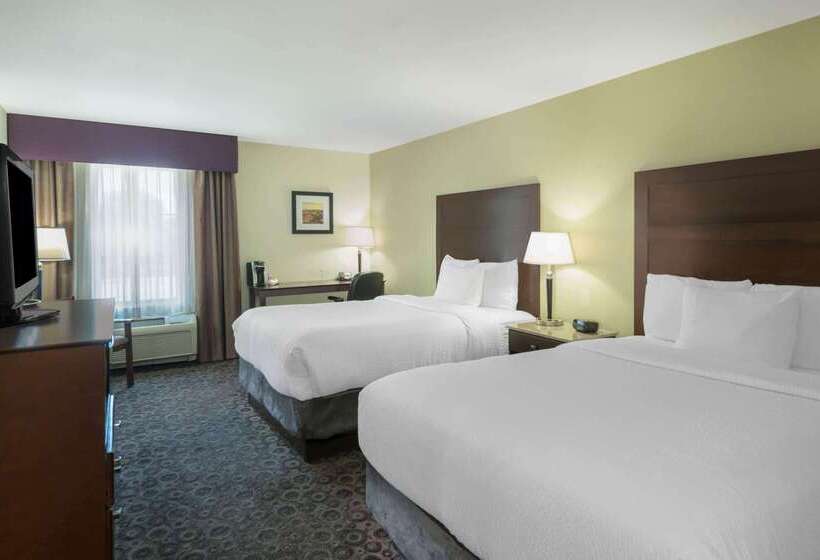 هتل La Quinta By Wyndham Las Vegas Airport South