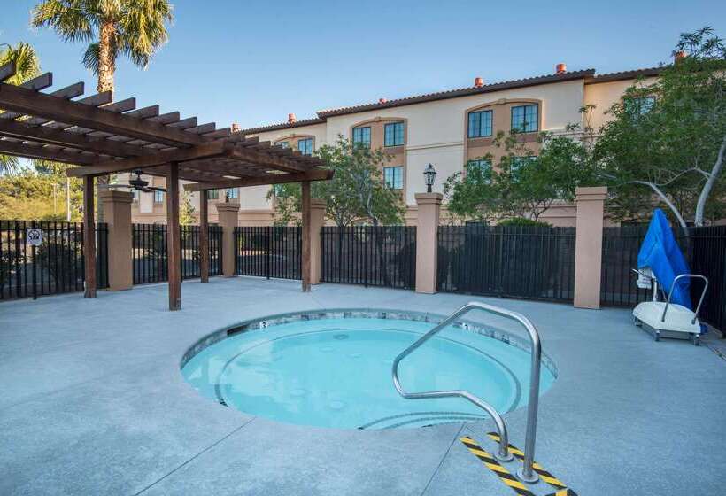 هتل La Quinta By Wyndham Las Vegas Airport South