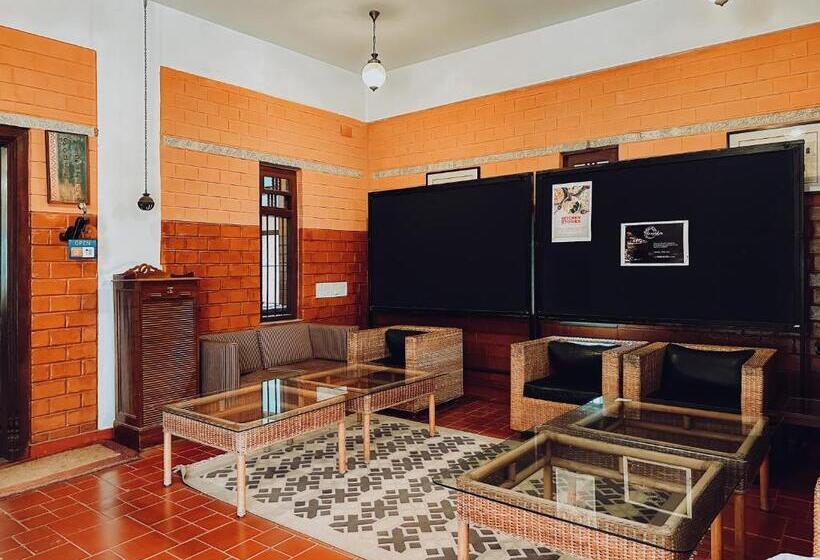 酒店 Olde Bangalore Resort And Wellness Center