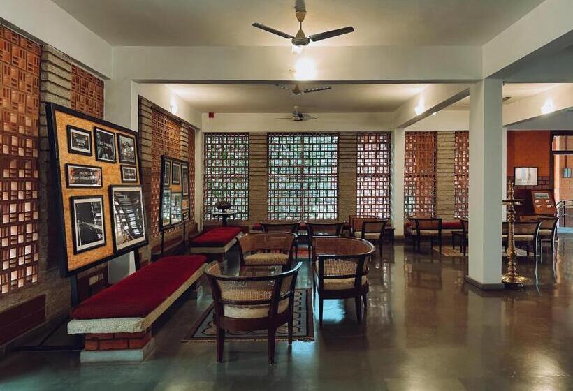 酒店 Olde Bangalore Resort And Wellness Center