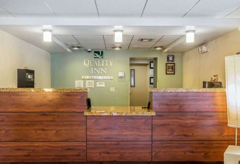 هتل Quality Inn Flamingo