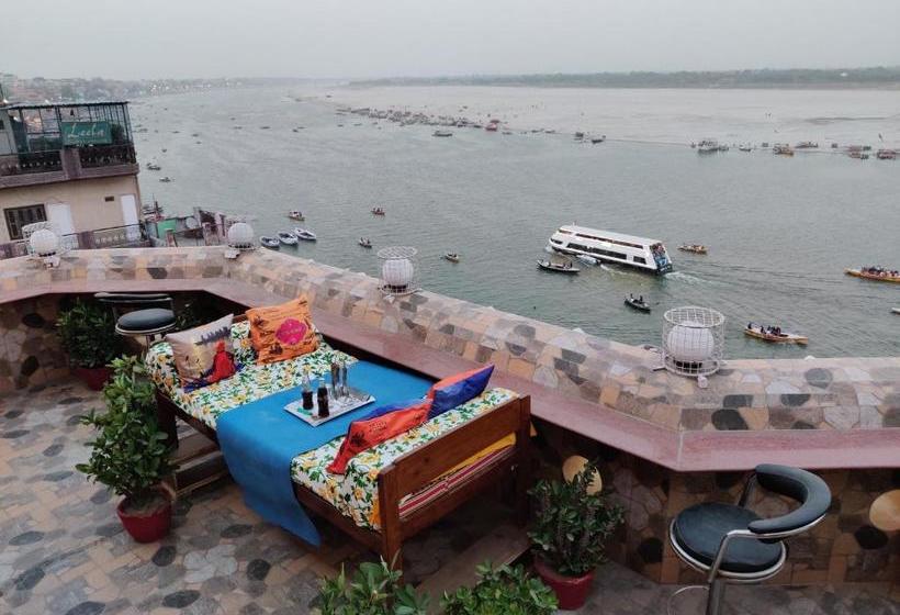 هتل Shiva Ganges View Guest House