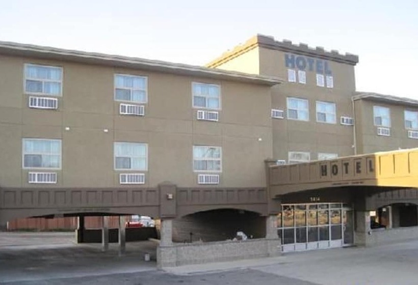 هتل Super 8 By Wyndham Saskatoon Near Downtown
