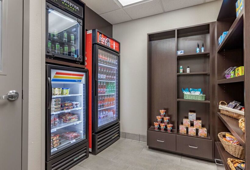 فندق Best Western Plus Castlerock Inn & Suites