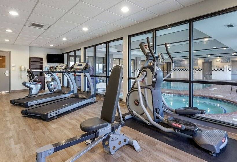 فندق Best Western Plus Castlerock Inn & Suites