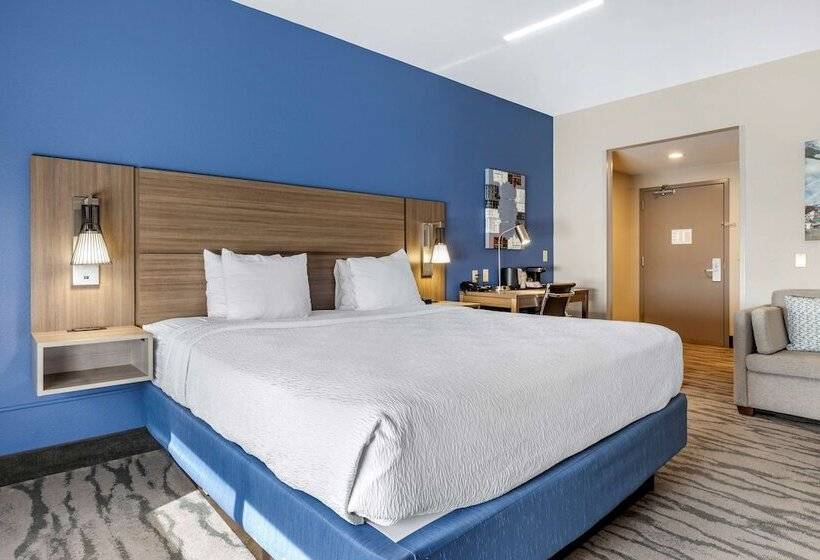 فندق Best Western Plus Castlerock Inn & Suites