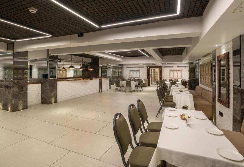 בית מלון כפרי Executive Enclave