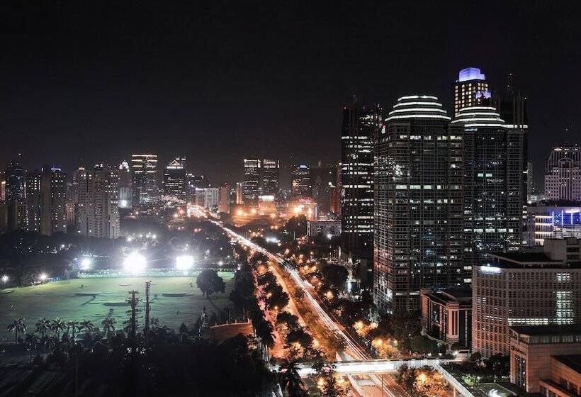 هتل Harris Suites Fx Sudirman