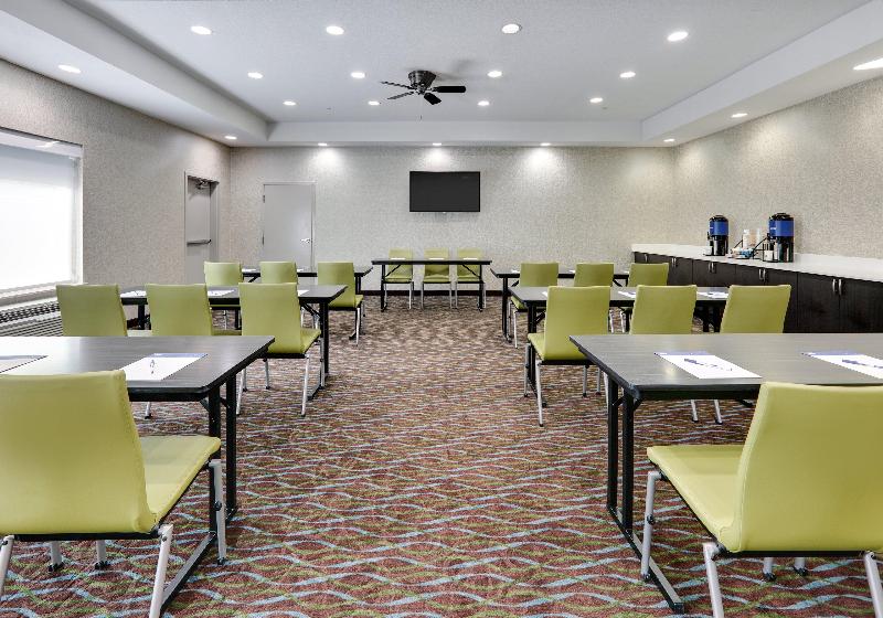 Holiday Inn Express Hotel & Suites Cleburne, An Ihg