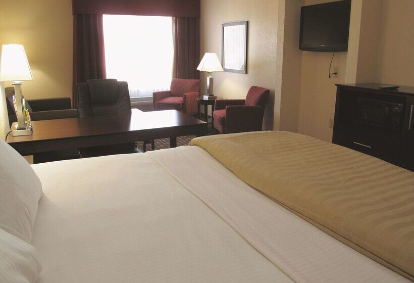 هتل La Quinta By Wyndham Macon West
