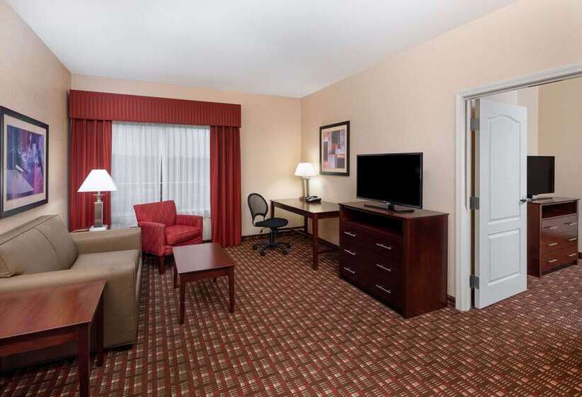 هتل La Quinta By Wyndham Macon West