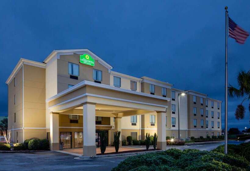 هتل La Quinta By Wyndham Warner Robins   Robins Afb