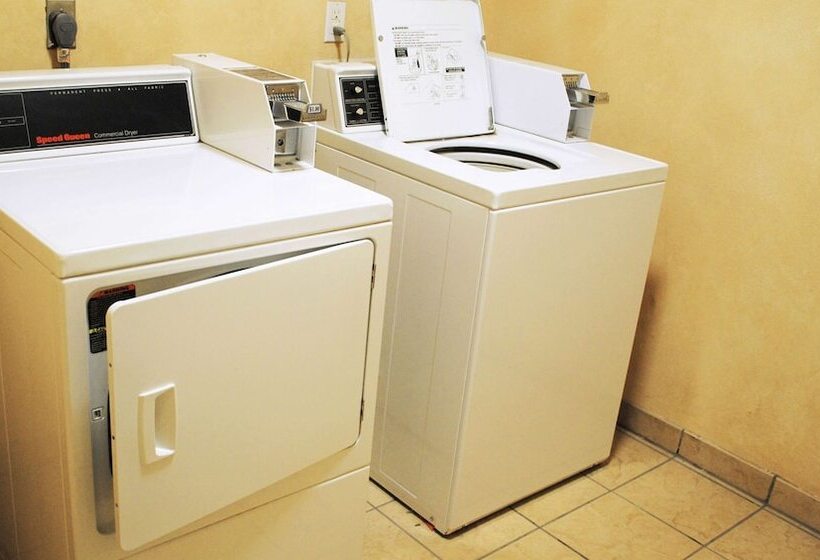 Magnuson Hotel Commerce