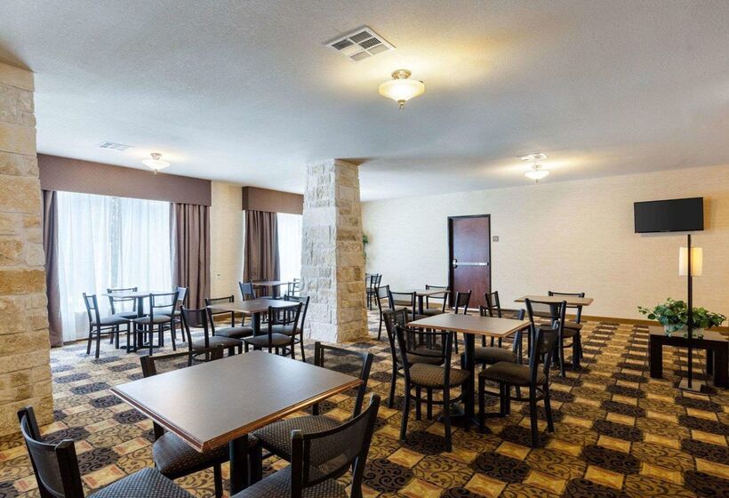 호텔 Quality Suites