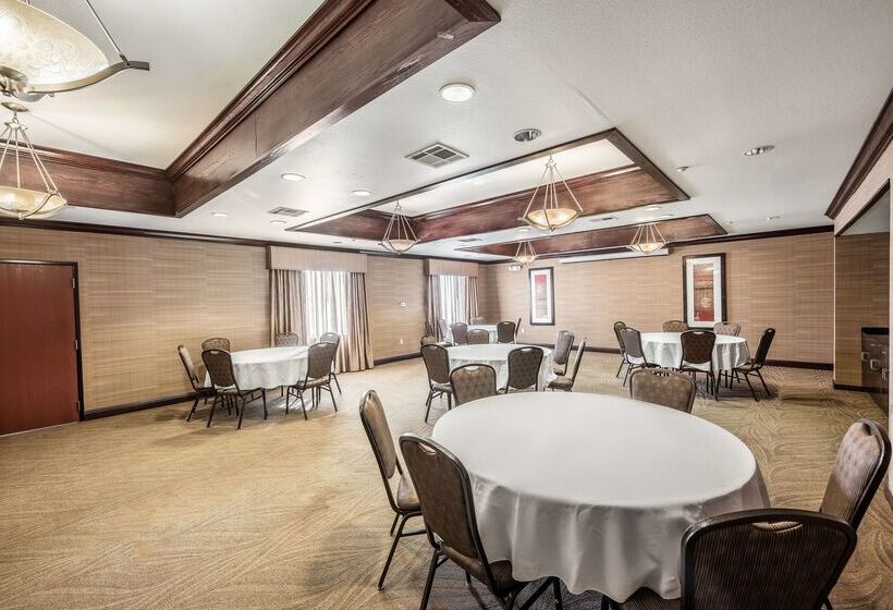 בית מלון כפרי Red Lion Inn & Suites Mineral Wells