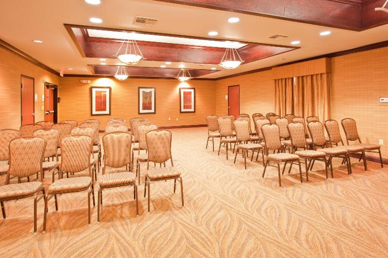 בית מלון כפרי Red Lion Inn & Suites Mineral Wells