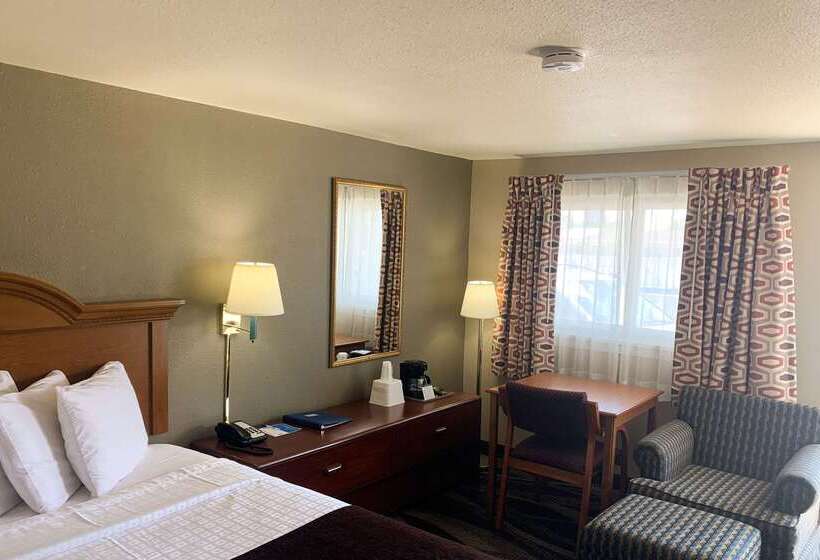 בית מלון כפרי Rodeway Inn & Suites Sheridan