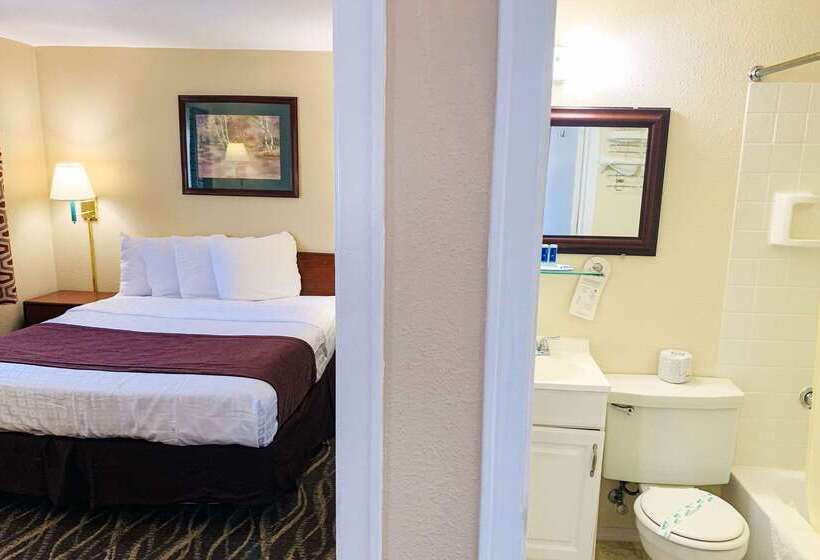 בית מלון כפרי Rodeway Inn & Suites Sheridan