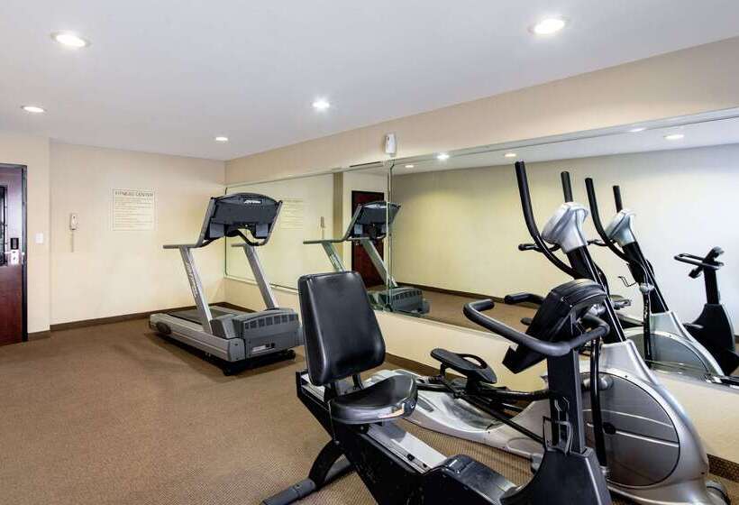 هتل Sleep Inn & Suites Near Fort Cavazos