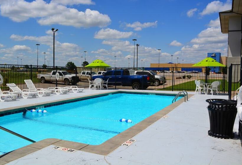 בית מלון כפרי Sleep Inn & Suites Norman Near University
