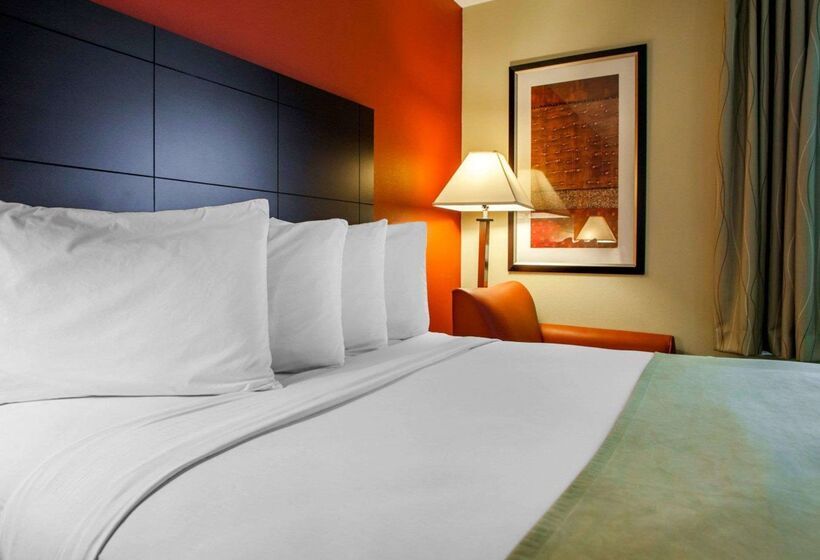 فندق Suburban Studios Cedar Falls