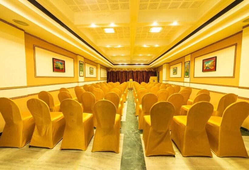 فندق The Madurai Residency