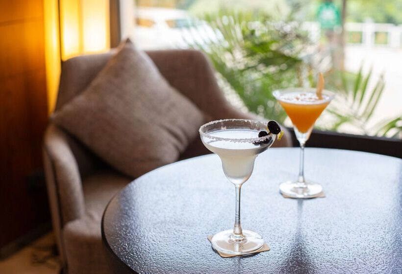 בית מלון כפרי The Oasis Mussoorie  A Member Of Radisson Individuals