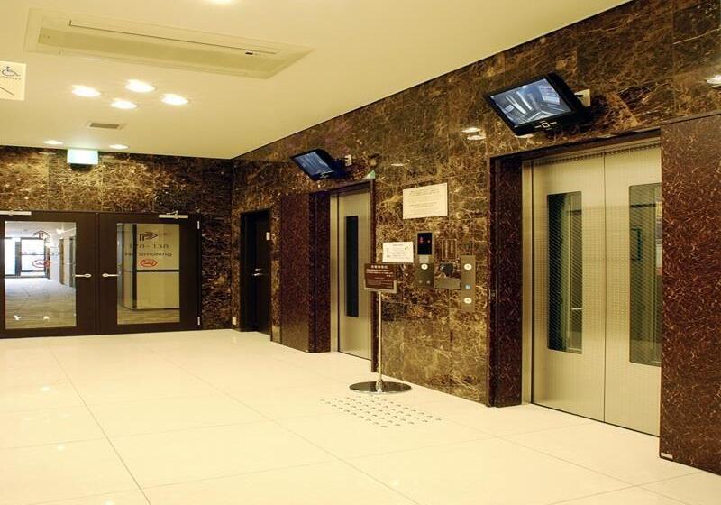 Отель Toyoko Inn Tokyo Shinagawa-eki Takanawa-guchi